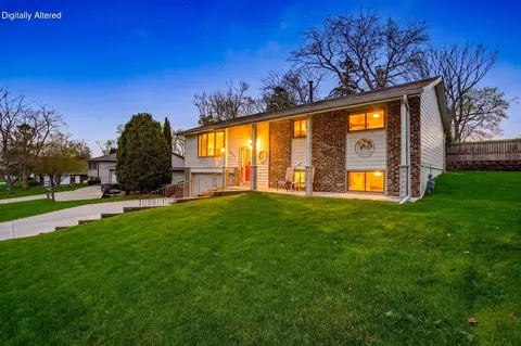 321 Lakeview, South Milwaukee, WI 53172