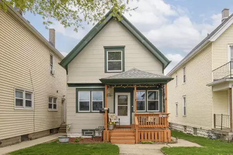 3758 E Barnard, Cudahy, WI 53110