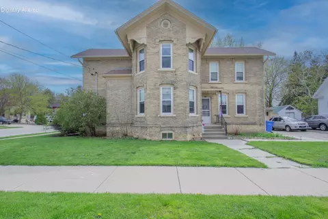 815 Market, Watertown, WI 53094