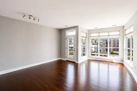 1905 N Water #205, Milwaukee, WI 53202