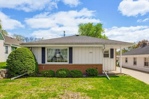 2032 N 114th, Wauwatosa, WI 53226