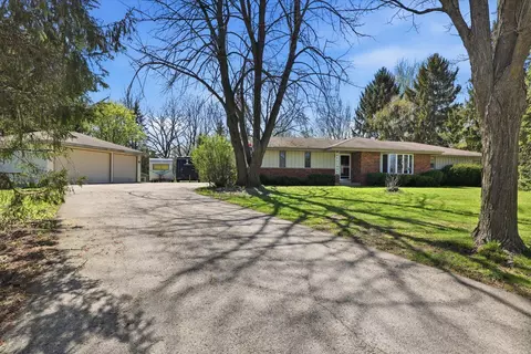 5845 S Oxford, New Berlin, WI 53146