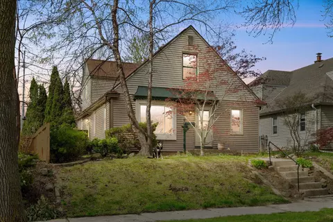 3249 W Ruskin, Milwaukee, WI 53215