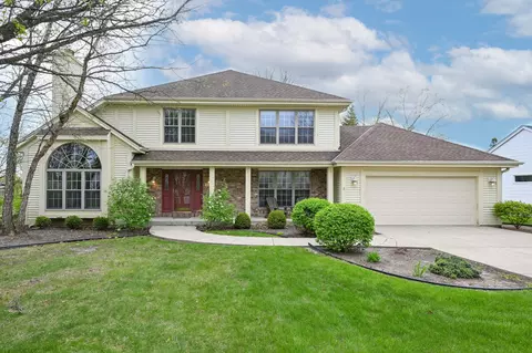 6815 S Dory, Franklin, WI 53132