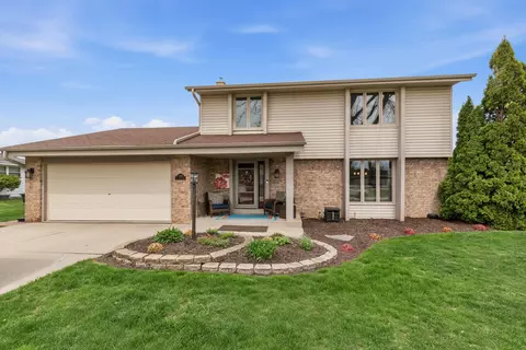 3928 W Anita, Franklin, WI 53132