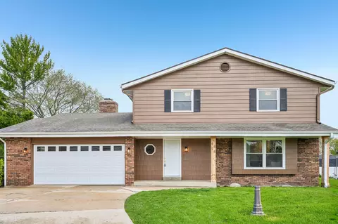 4898 W Abbott, Greenfield, WI 53220