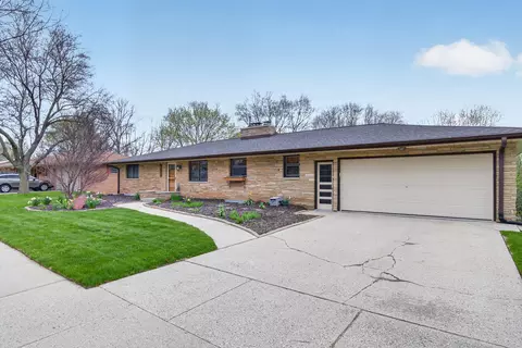 841 S 7th, West Bend, WI 53095