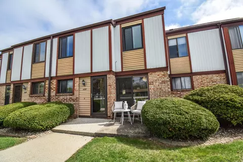 4087 W College, Milwaukee, WI 53221