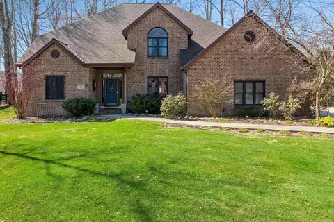 509 Wild Oak, Manitowoc, WI 54220