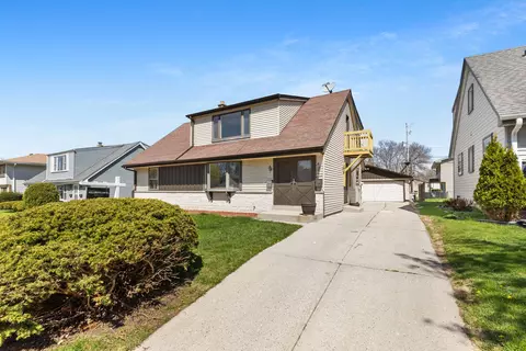 10536 W Lancaster, Milwaukee, WI 53225
