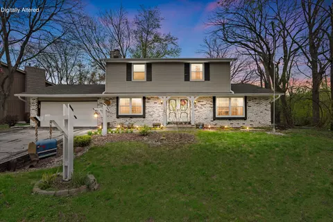 3710 S Pleasant Vw, New Berlin, WI 53151