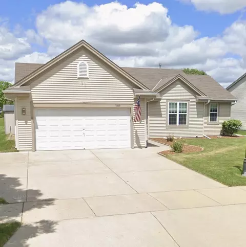 2948 Stillwater, Waukesha, WI 53189