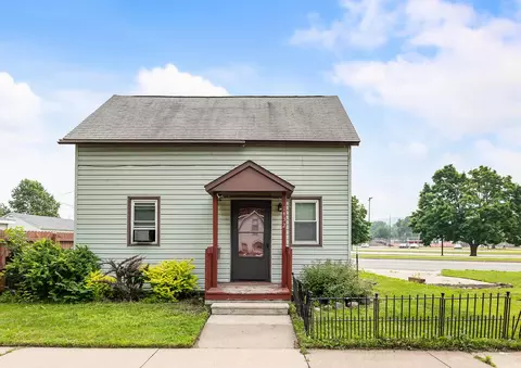 1432 Loomis, La Crosse, WI 54603