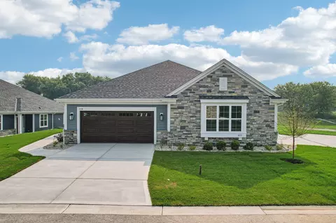 2117 Bluestem #0202, Waukesha, WI 53188