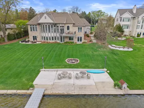 w356n5136 Lakeshore, Oconomowoc, WI 53066