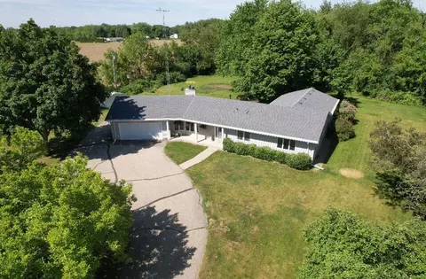 3345 County Road F, Delavan, WI 53115