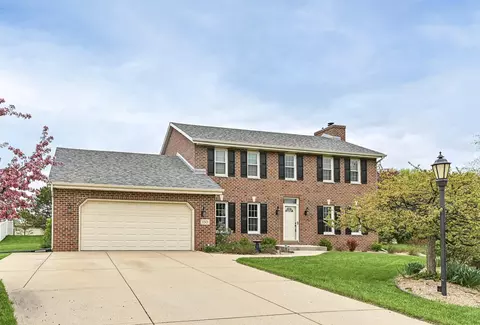 150 W Fairfield, Oak Creek, WI 53154