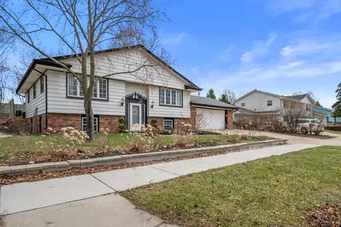 605 Juniper, West Bend, WI 53095