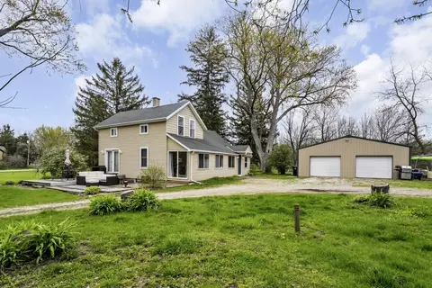 s107w17011 Muskego Dm, Muskego, WI 53150