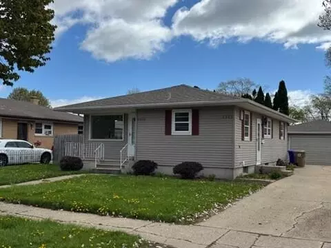 4925 34th, Kenosha, WI 53144