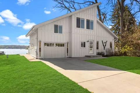 812 Rosebud, Twin Lakes, WI 53181