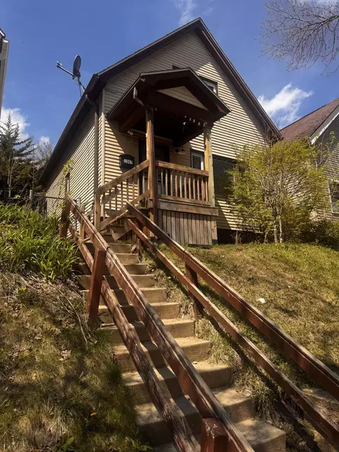 1003 S 31st, Milwaukee, WI 53215