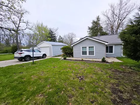 6211 242nd, Paddock Lake, WI 53168
