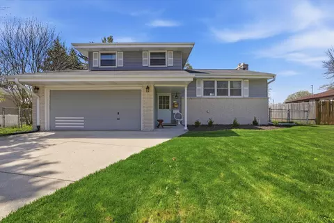 6009 Oriole, Greendale, WI 53129