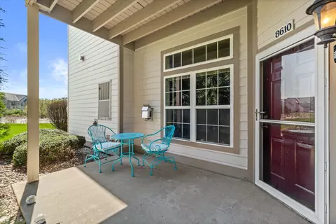 8610 S Roxbury, Oak Creek, WI 53154