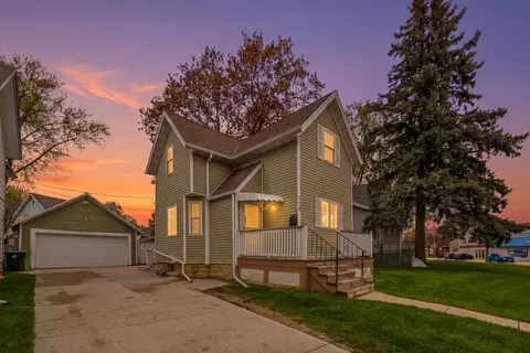 716 N N Spg, Beaver Dam, WI 53916