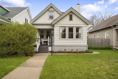 528 S Oak Park, Milwaukee, WI 53214