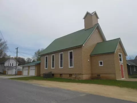 404 E Main, La Farge, WI 54639