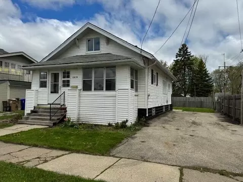 2618 73rd, Kenosha, WI 53143