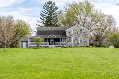 24411 Point Crk, Schleswig, WI 53042