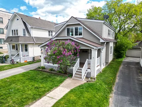 1705 E Newton #1707, Shorewood, WI 53211