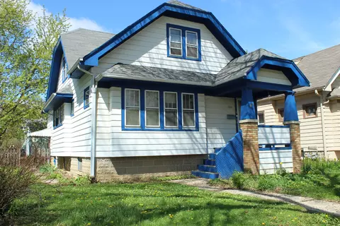 4831 N 70th, Milwaukee, WI 53218