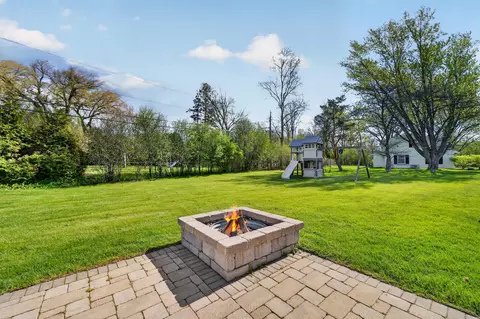 Exterior - 1044 W Jonathan, Bayside, WI 53217 photo 4 of 8