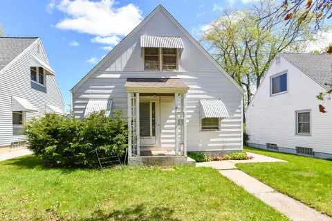 3716 S 19th, Milwaukee, WI 53221