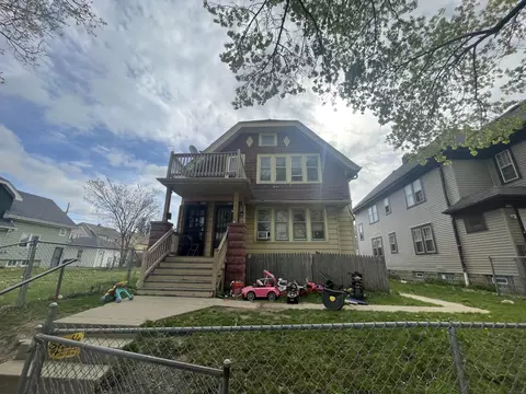 3918 N 24th #3920, Milwaukee, WI 53206
