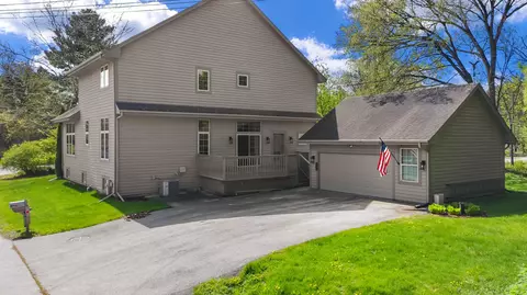 1451 Main, Delafield, WI 53018