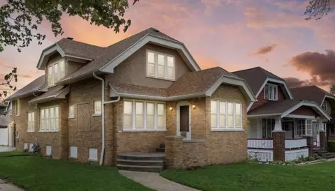 2503 N 48th, Milwaukee, WI 53210