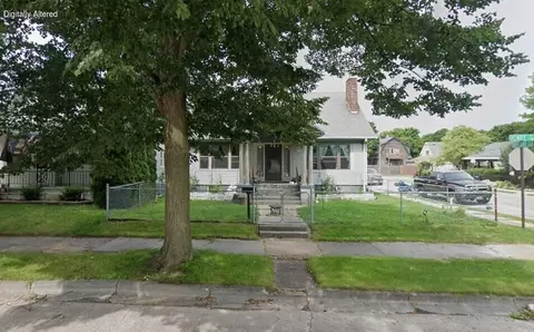 2202 Henry, Sheboygan, WI 53081