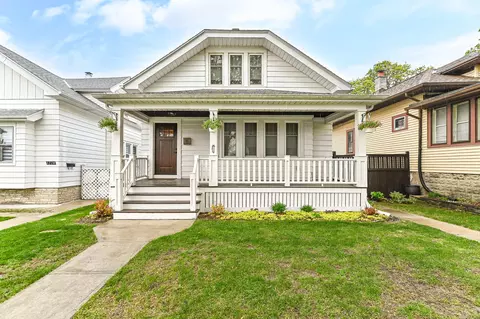 1232 S 74th, West Allis, WI 53214