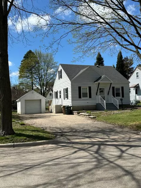 1426 Hooker, Madison, WI 53704