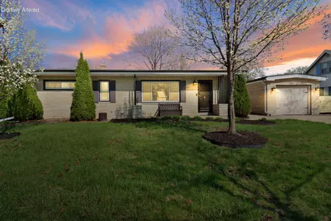 3182 N N Knl, Wauwatosa, WI 53222
