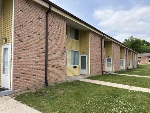 8910 N 95th #L, Milwaukee, WI 53224