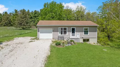 8402 368th, Wheatland, WI 53105