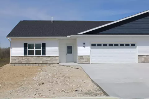 918 Drumlin UNIT 1, Kewaskum, WI 53040