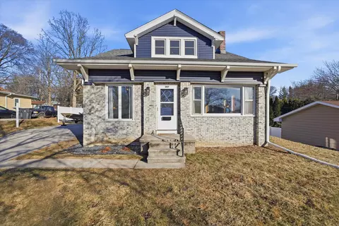 307 Jasper, Waukesha, WI 53188