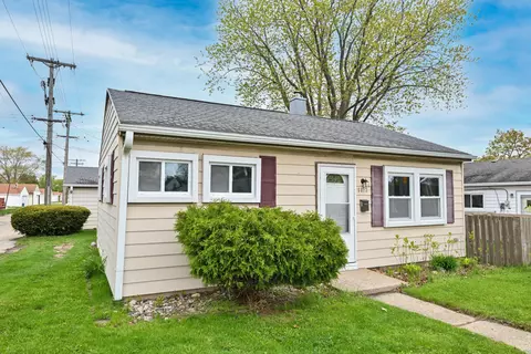 6012 W Morgan, Milwaukee, WI 53220